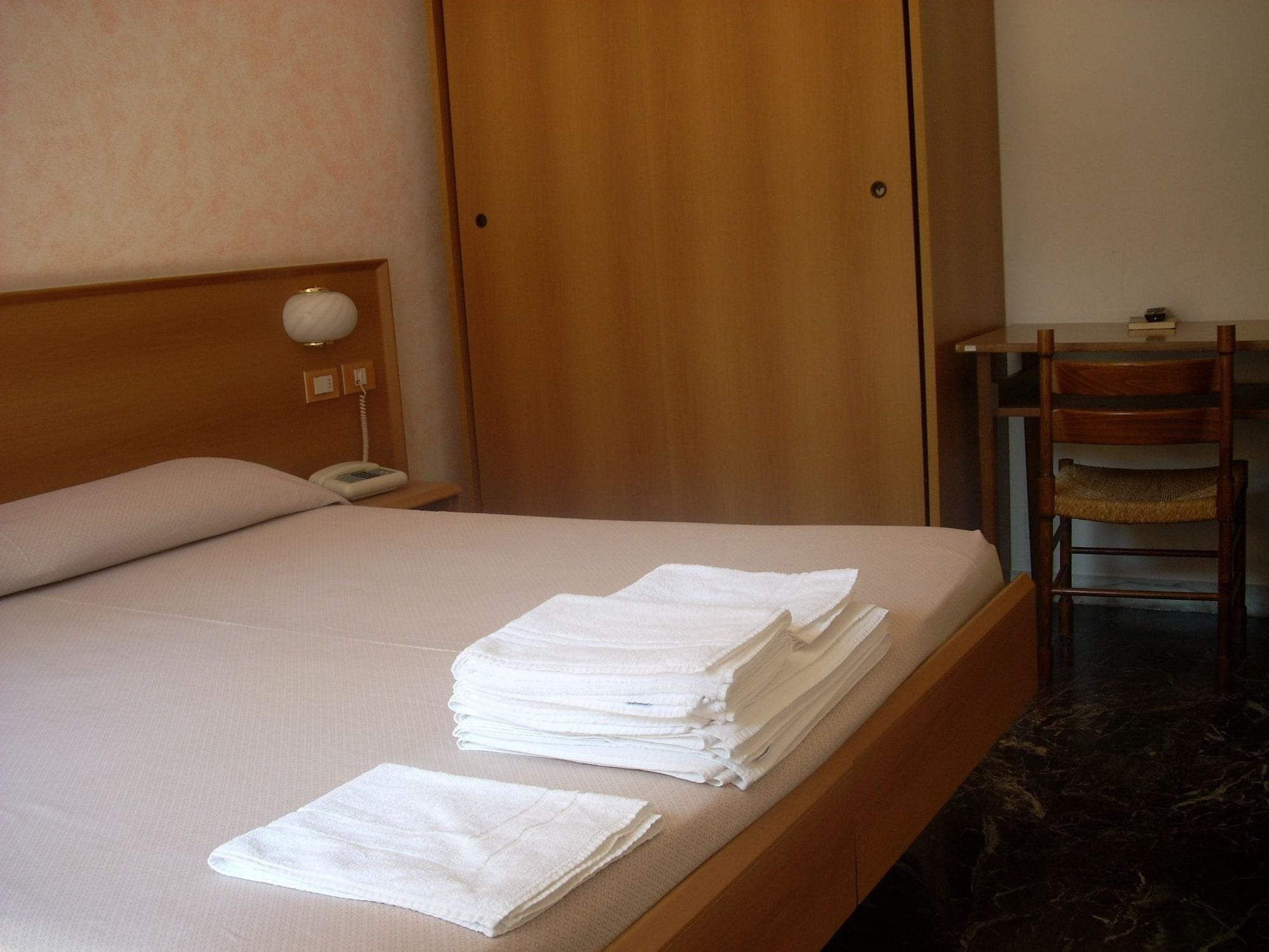 Hotel Corallo モネーリア エクステリア 写真