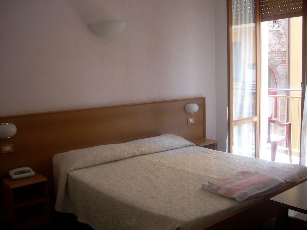 Hotel Corallo モネーリア エクステリア 写真